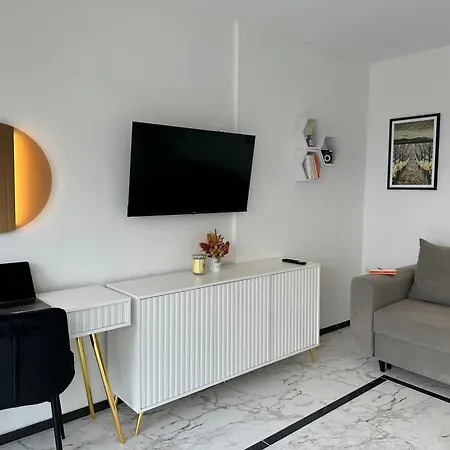 Moveen! Wynajem Apartamentow We Wroclawiu! 10 Minut Od Centrum
