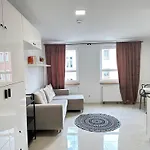 Moveen! Nowoczesne Studia Z Parkingiem! 10 Min Od Centrum Apartmán Vratislav