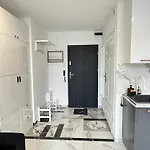 Moveen! Nowoczesne Studia Z Parkingiem! 10 Min Od Centrum Apartmán Vratislav
