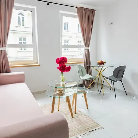 Moveen! Nowoczesne Studia Z Parkingiem! 10 Min Od Centrum Appartamento *