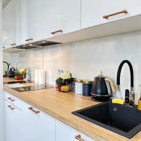 Moveen! Wynajem Apartamentow We Wroclawiu! 10 Minut Od Centrum