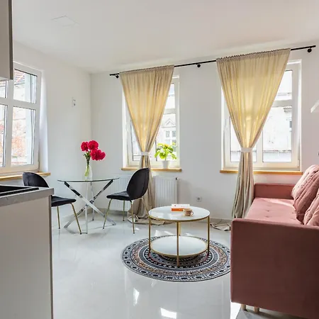 Moveen! Wynajem Apartamentow We Wroclawiu! 10 Minut Od Centrum Apartament Wrocław