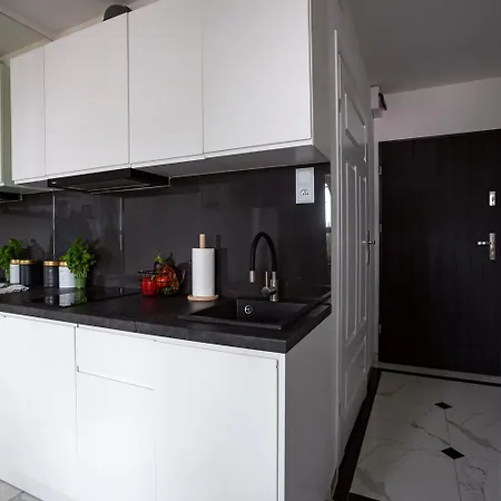 Moveen! Wynajem Apartamentow We Wroclawiu! 10 Minut Od Centrum *