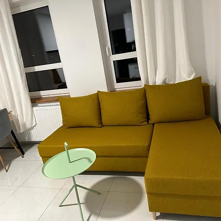 Moveen! Wynajem Apartamentow We Wroclawiu! 10 Minut Od Centrum Wrocław