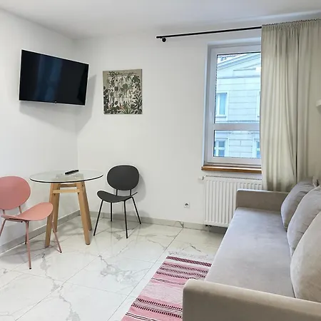 Moveen! Wynajem Apartamentow We Wroclawiu! 10 Minut Od Centrum