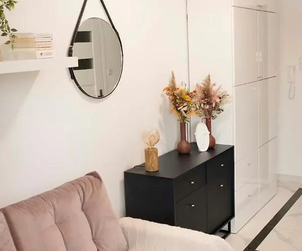 Apartman Moveen! Nowoczesne Studia Z Parkingiem! 10 Min Od Centrum Wrocław